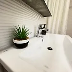 Nearby Romantic Retreat 蒂米什瓦拉