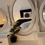 Nearby Romantic Retreat 公寓 蒂米什瓦拉