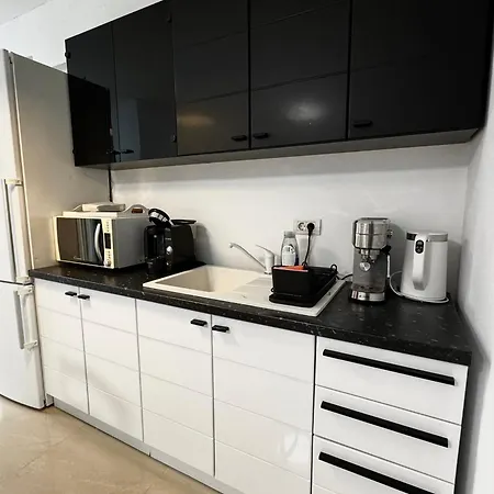 דירה Nearby Romantic Retreat