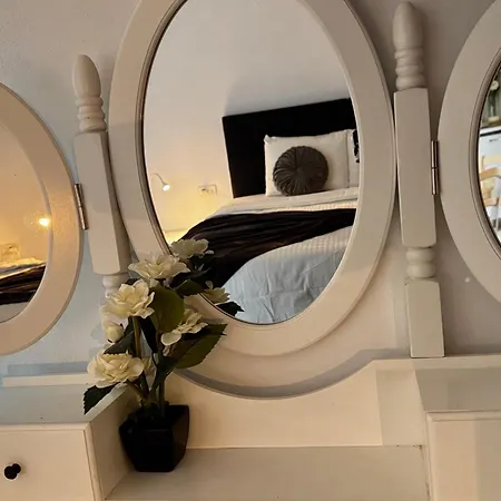 Nearby Romantic Retreat דירה טימישוארה