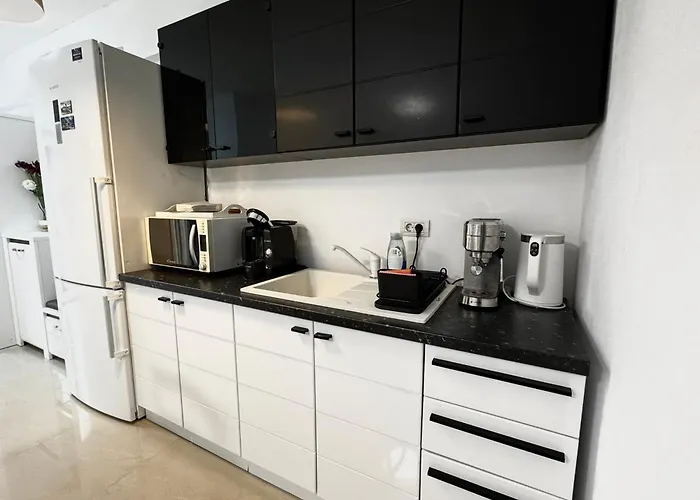 Apartment Nearby Romantic Retreat